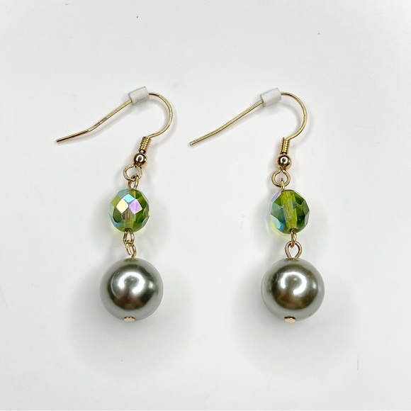 Sarah Coventry Vintage Faux Pearl with AB beads Necklace and Earrings Set Green - Picture 4 of 4